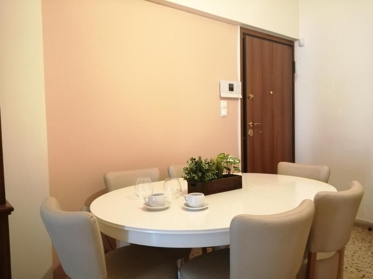 Full House Near The Center Of Athens Appartement Buitenkant foto